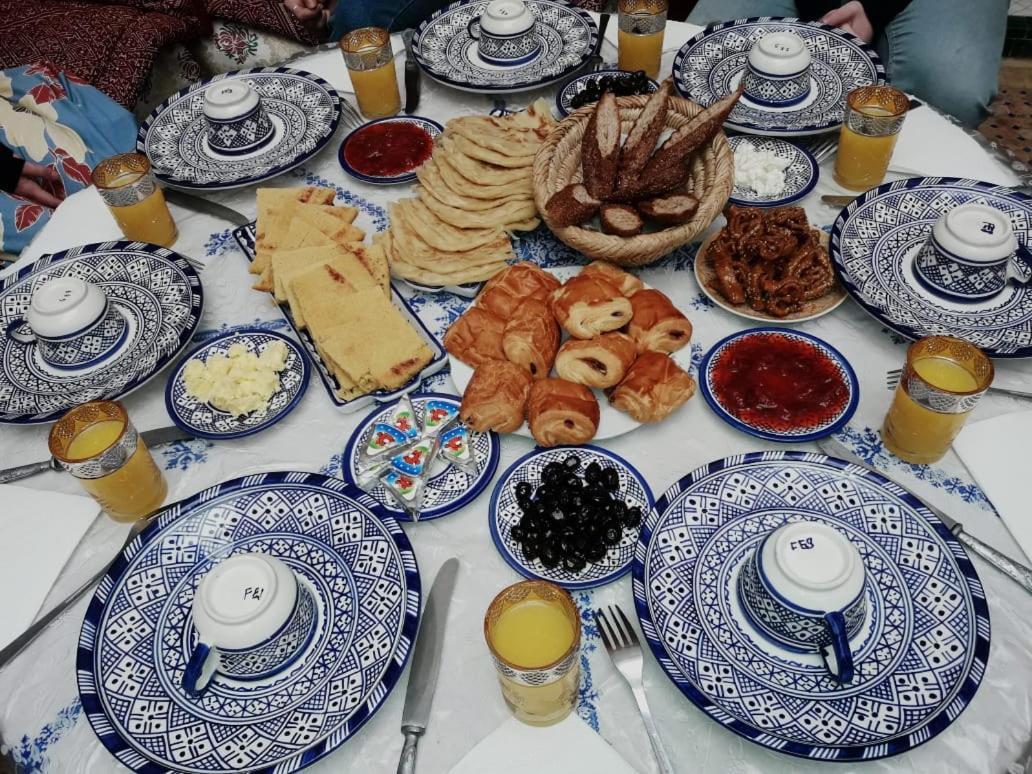 Riad Oumkaltoum Fez Buitenkant foto
