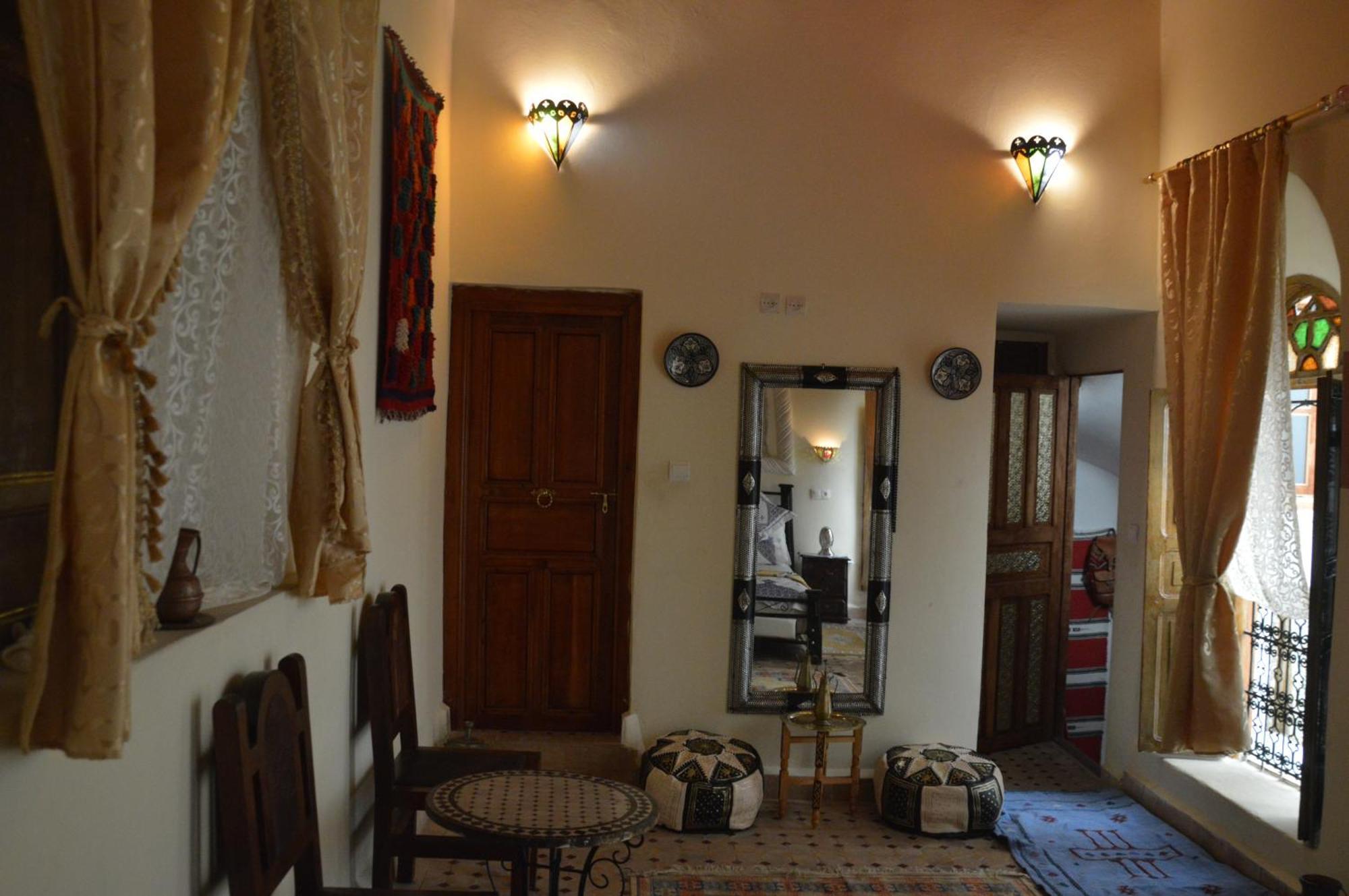 Riad Oumkaltoum Fez Buitenkant foto