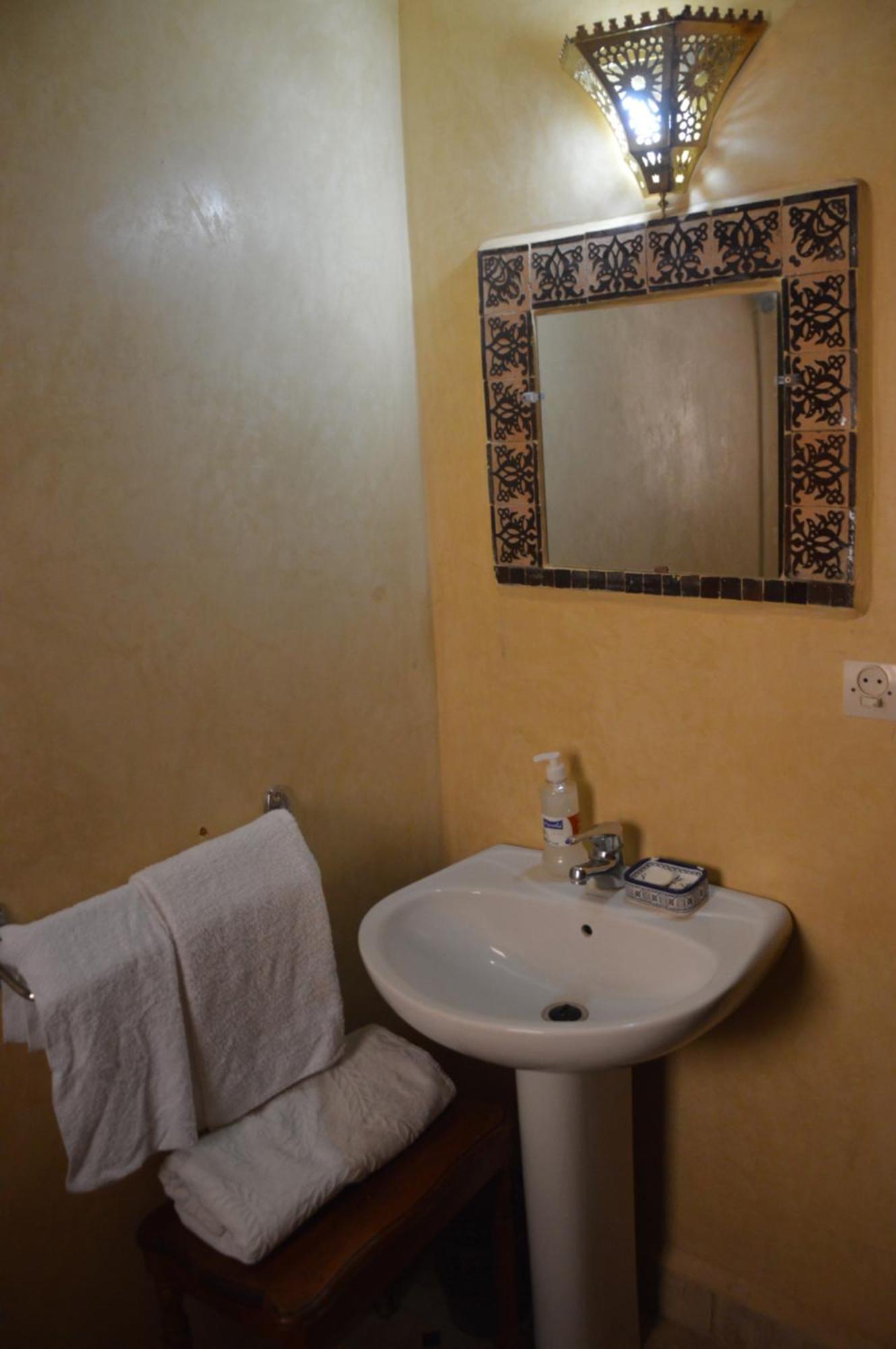Riad Oumkaltoum Fez Buitenkant foto