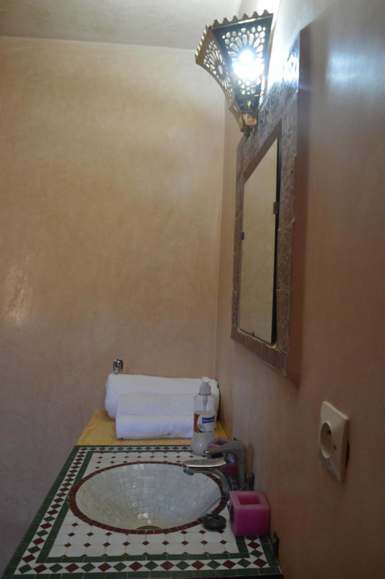 Riad Oumkaltoum Fez Buitenkant foto