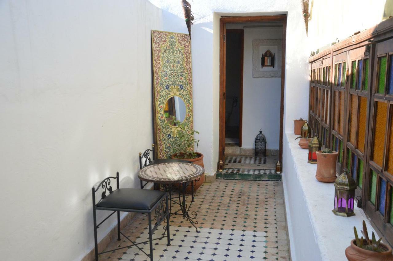 Riad Oumkaltoum Fez Buitenkant foto